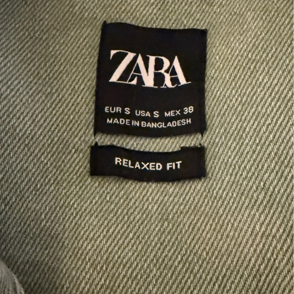 Zara Relaxed Fit Denim distressed Olive Green Women's denim shirt size small - Picture 8 of 8